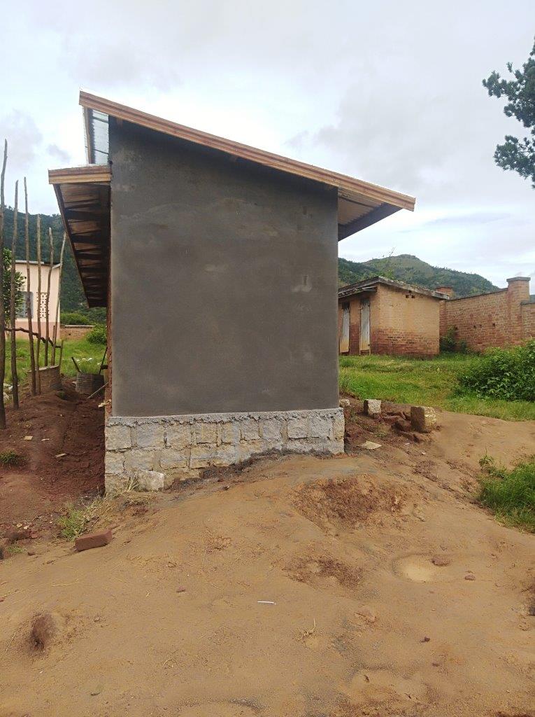 contruction latrines